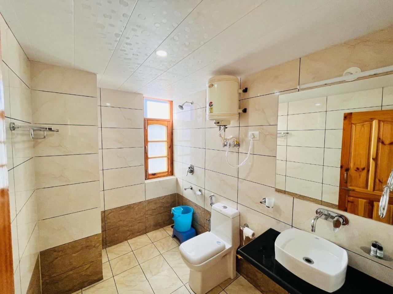 فندق The Rohtang Chalet مايالي المظهر الخارجي الصورة