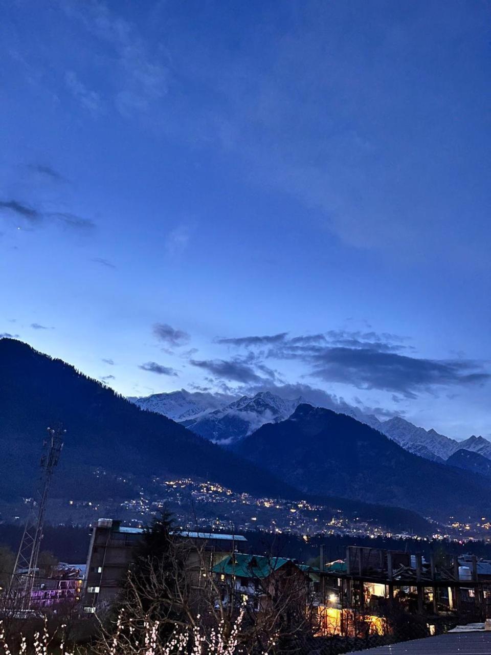 فندق The Rohtang Chalet مايالي المظهر الخارجي الصورة